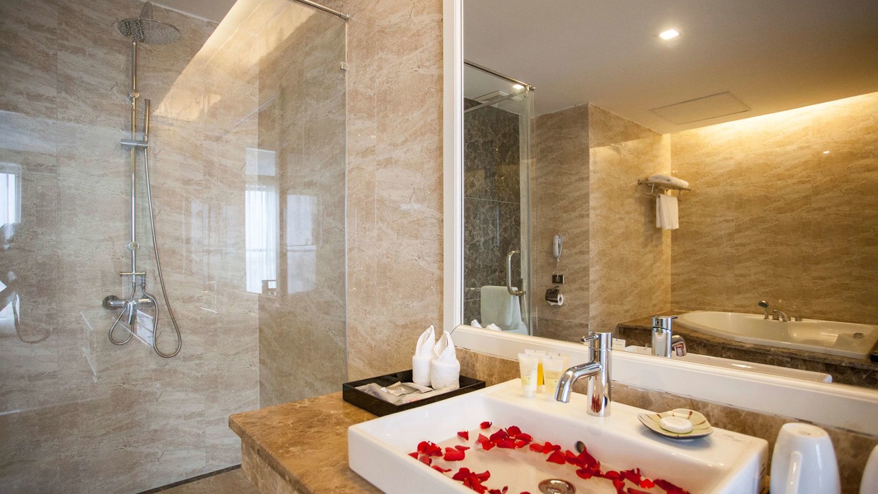 Photo of Bathroom in Cua Đai