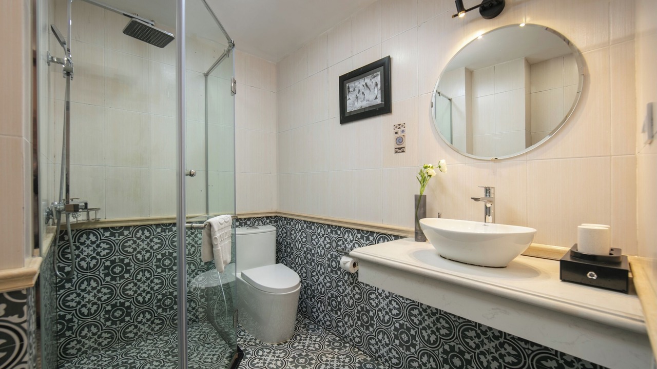 Photo of Bathroom in Hang Buom