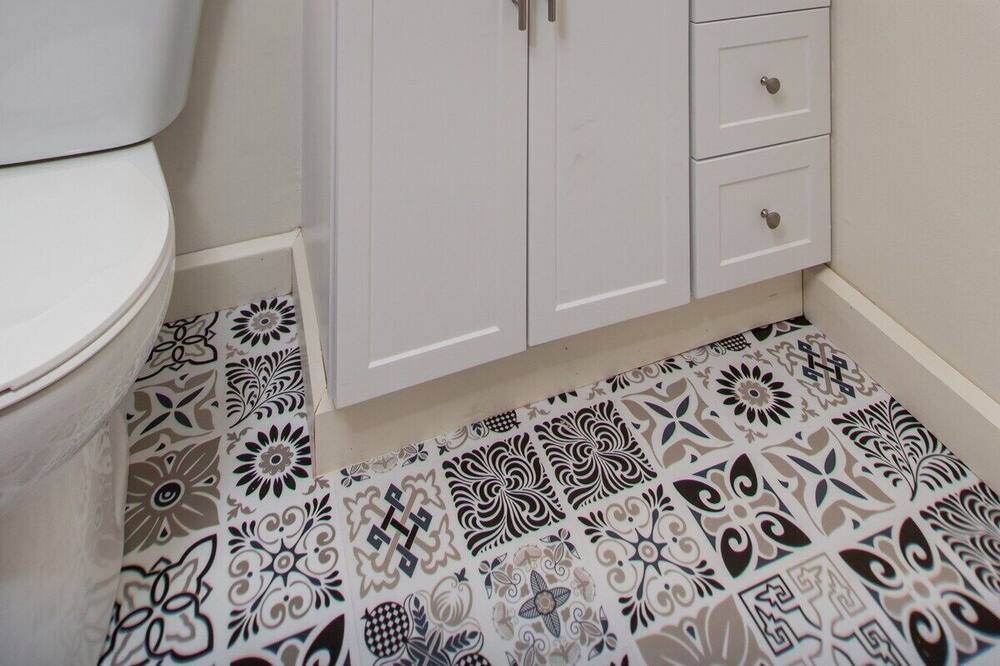 Photo of Bathroom in Rimrock