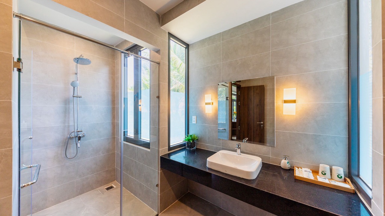 Photo of Bathroom in Ong Lang