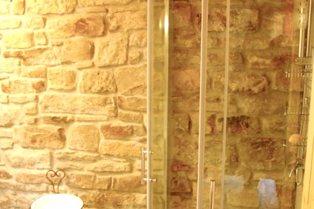 Photo of Bathroom in Castelmezzano