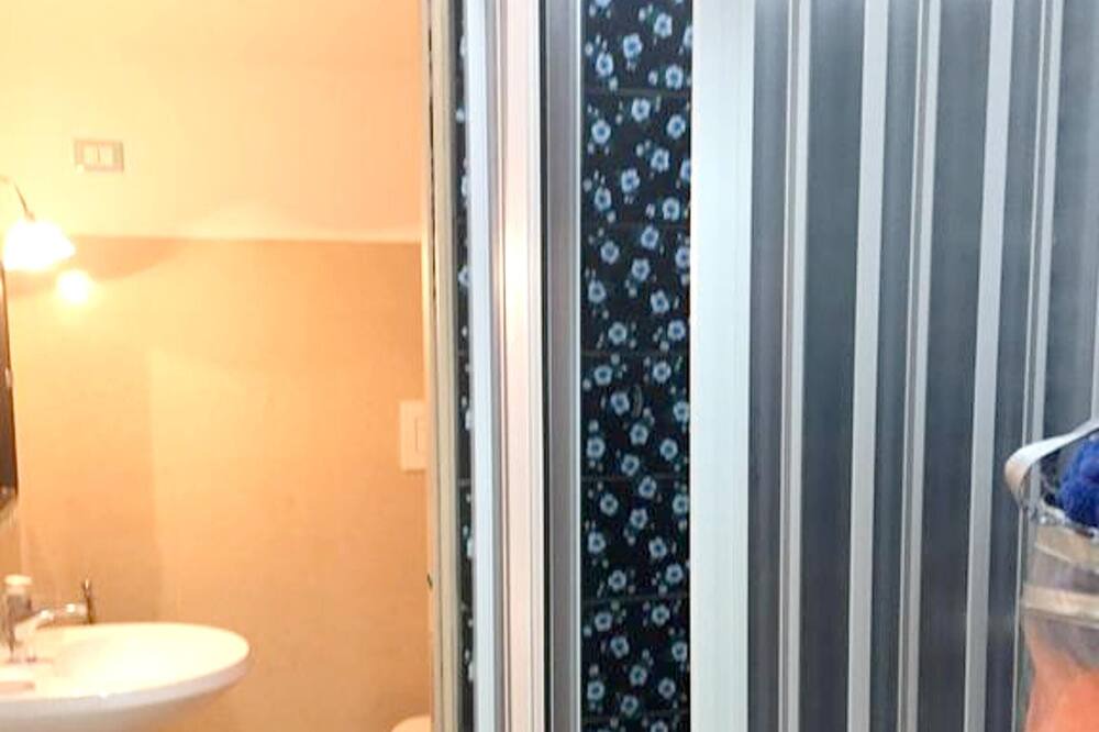 Photo of Bathroom in San Nicola Arcella