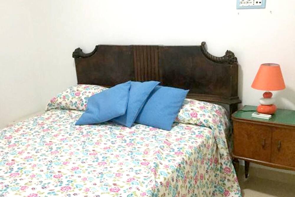 Photo of Bedroom in San Nicola Arcella