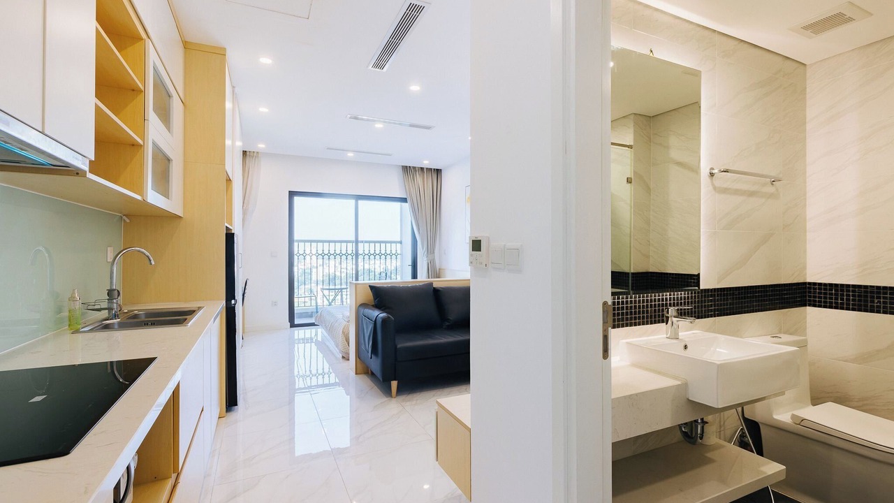 Photo of Bathroom in Tay Ho