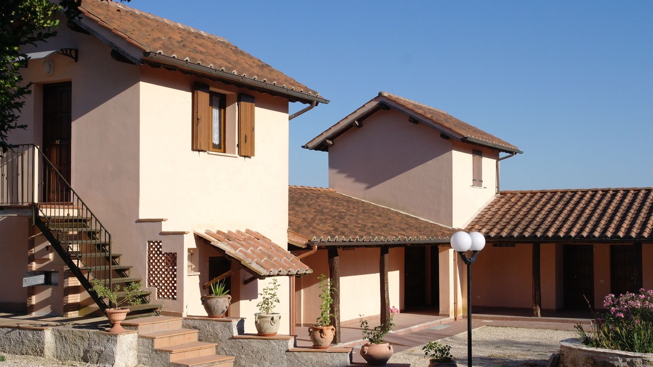 Photo of Buildings in Fornole