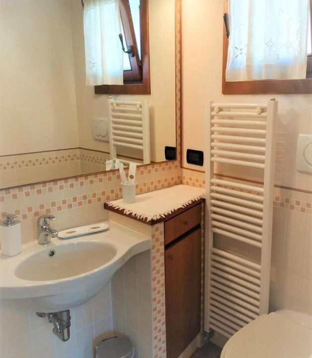 Photo of Bathroom in Miane