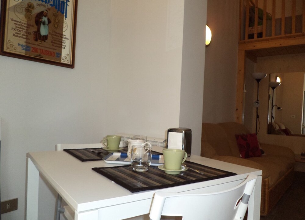 Photo of Livingroom in Ostia Antica