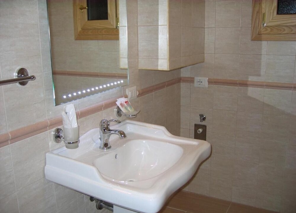 Photo of Bathroom in Esquilino