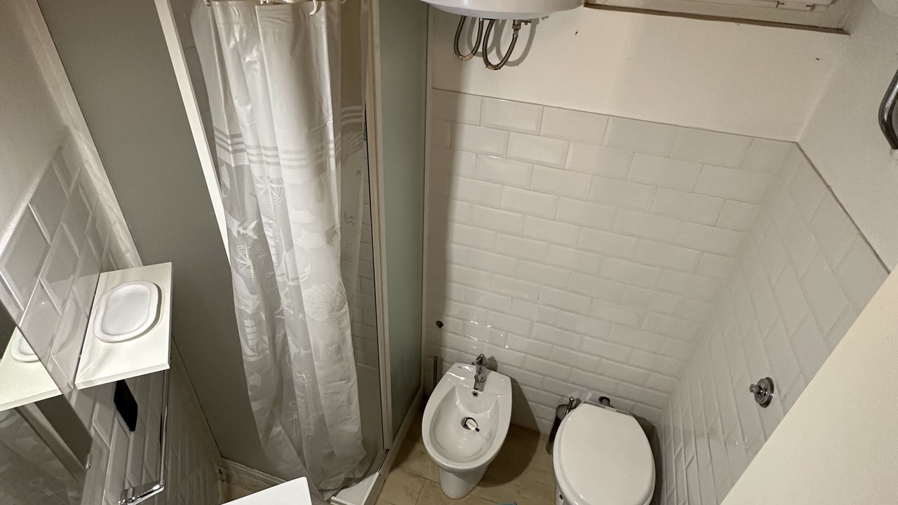 Photo of Bathroom in EUR
