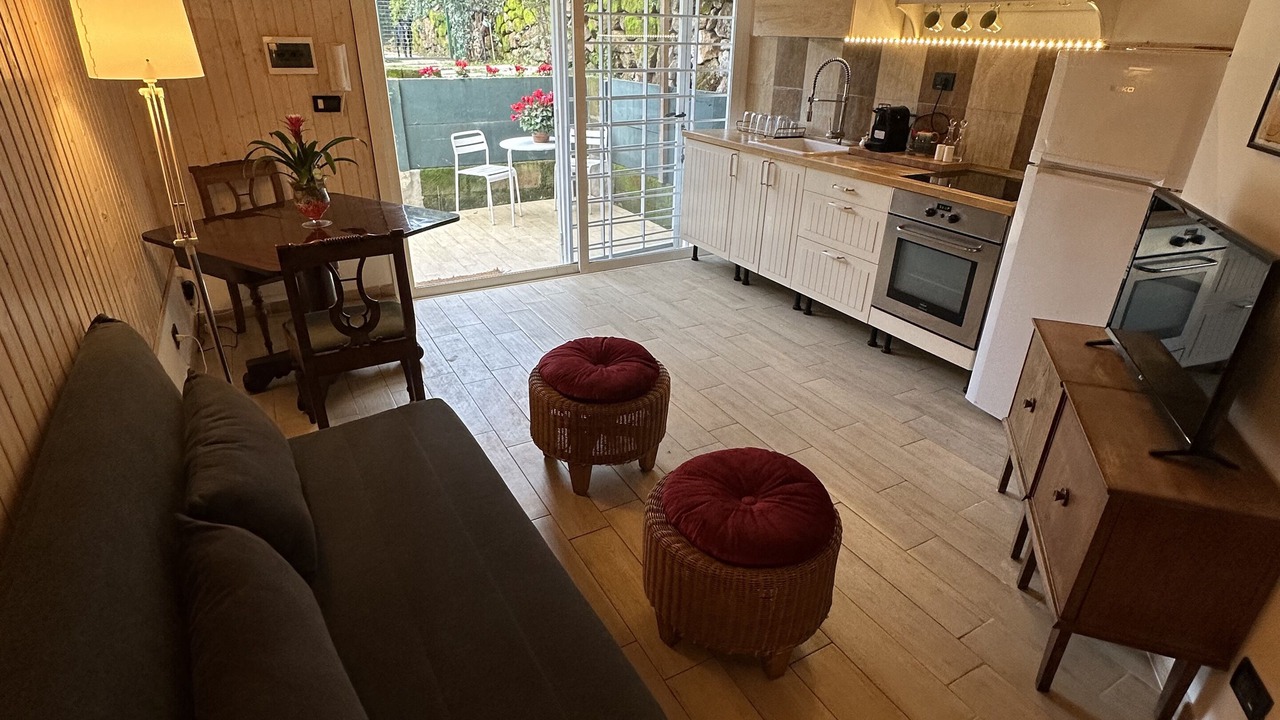 Photo of Livingroom in EUR