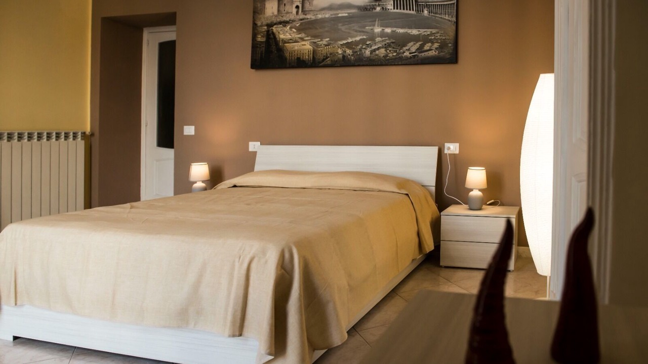 Photo of Bedroom in Naples City Centre