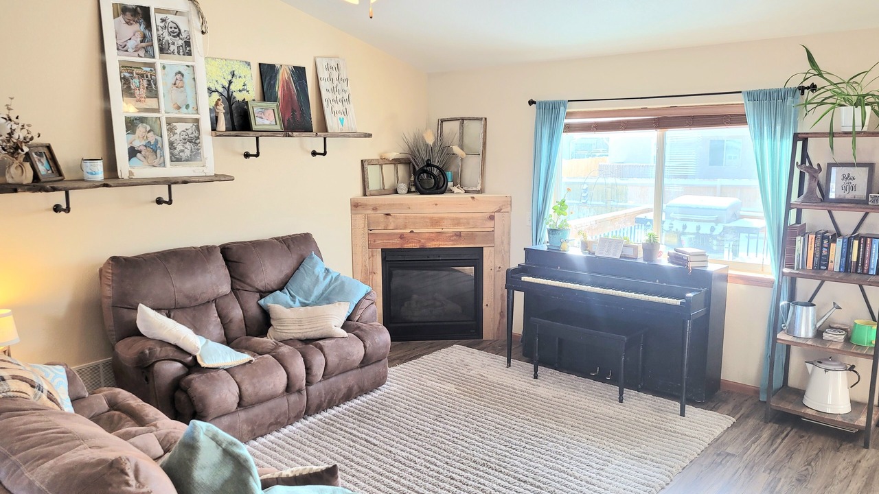 Photo of Livingroom in Blackhawk