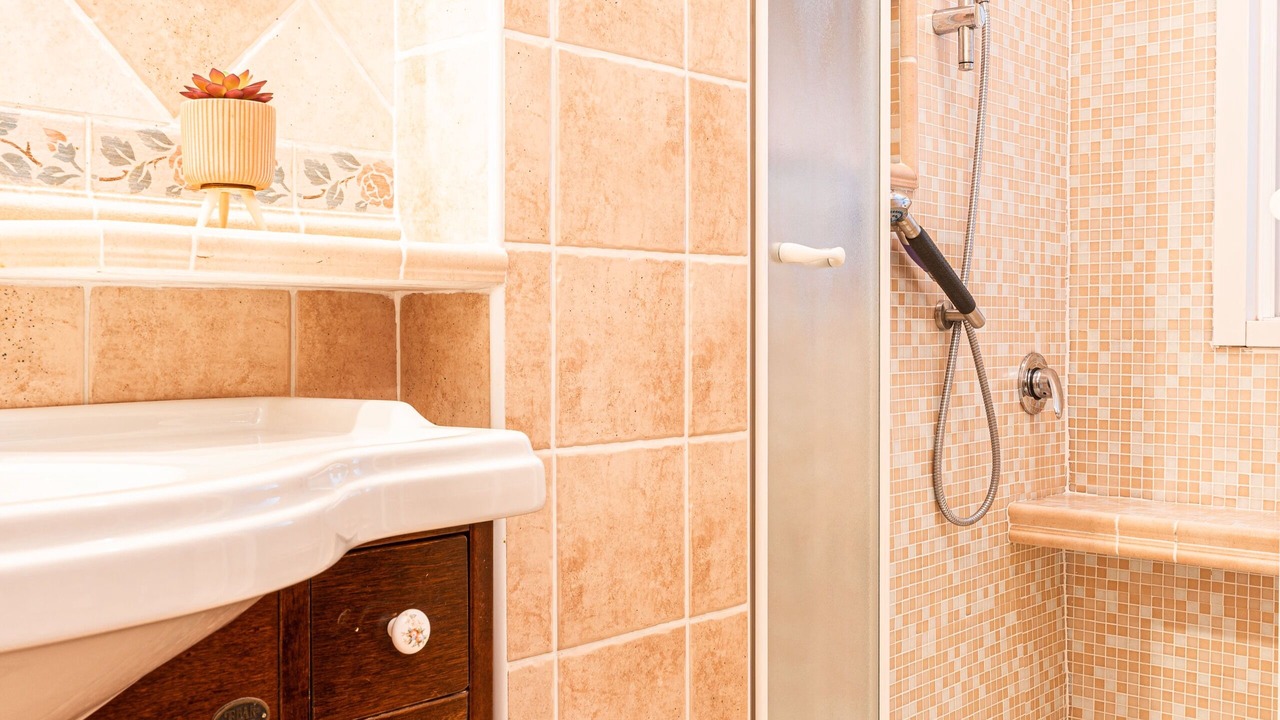 Photo of Bathroom in Quartiere XI Portuense