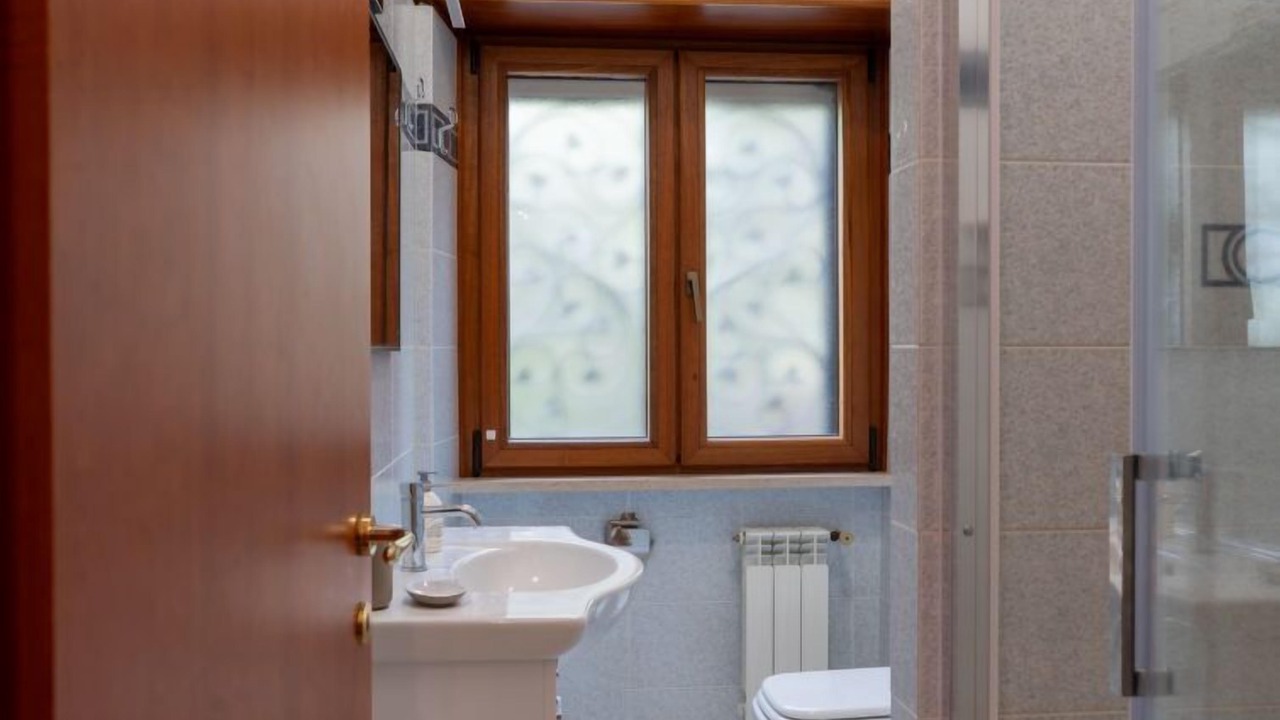 Photo of Bathroom in Lake Bracciano