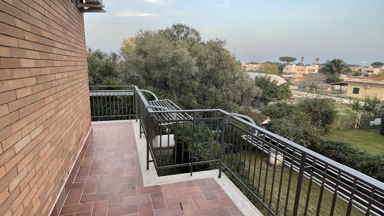 Photo of Patio Balcony in Latina Lido