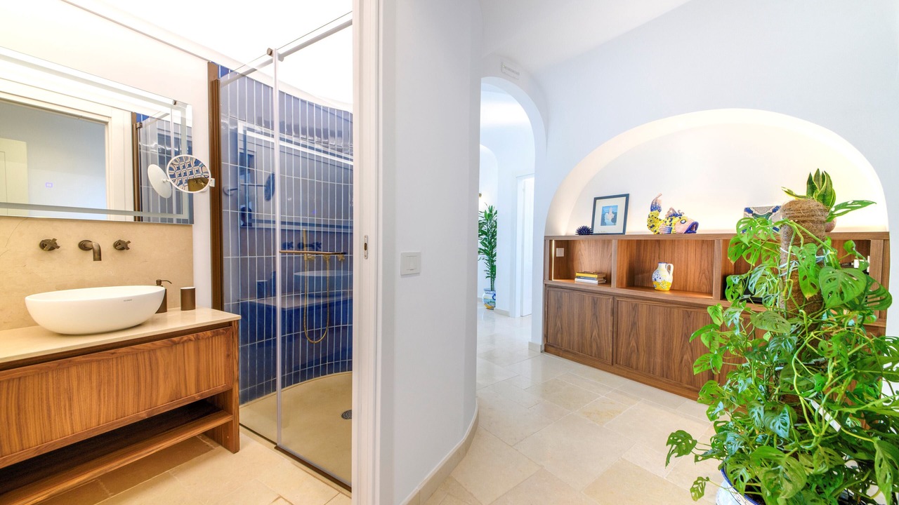Photo of Bathroom in Forio