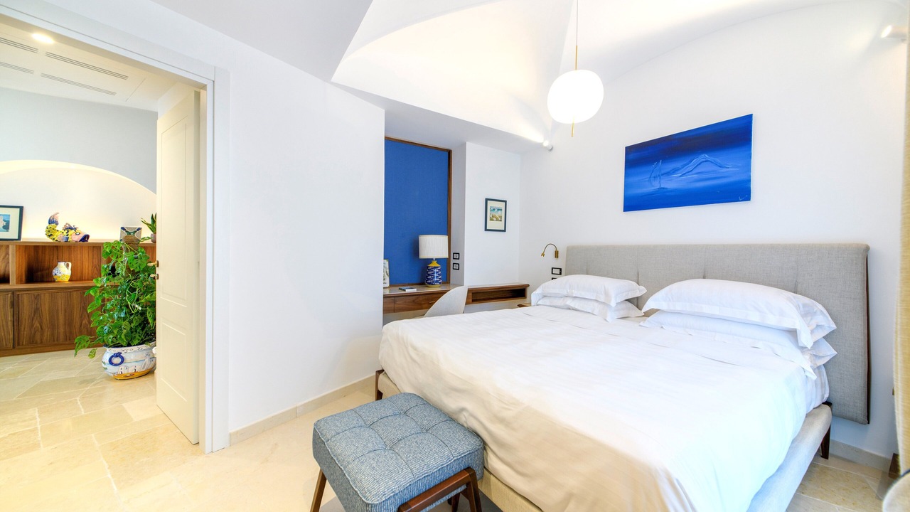 Photo of Bedroom in Forio