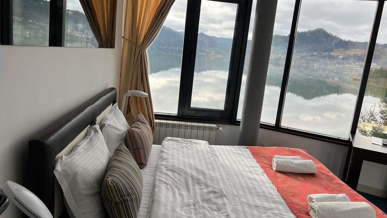 Photo of Bedroom in Colibita