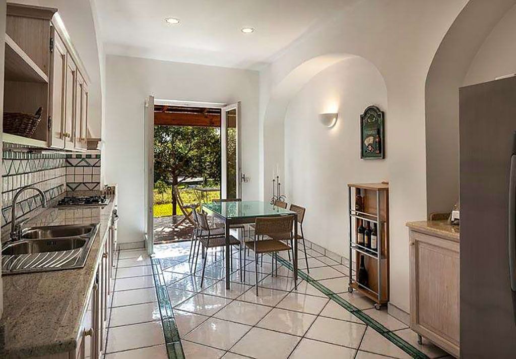 Photo of Kitchen in Forio