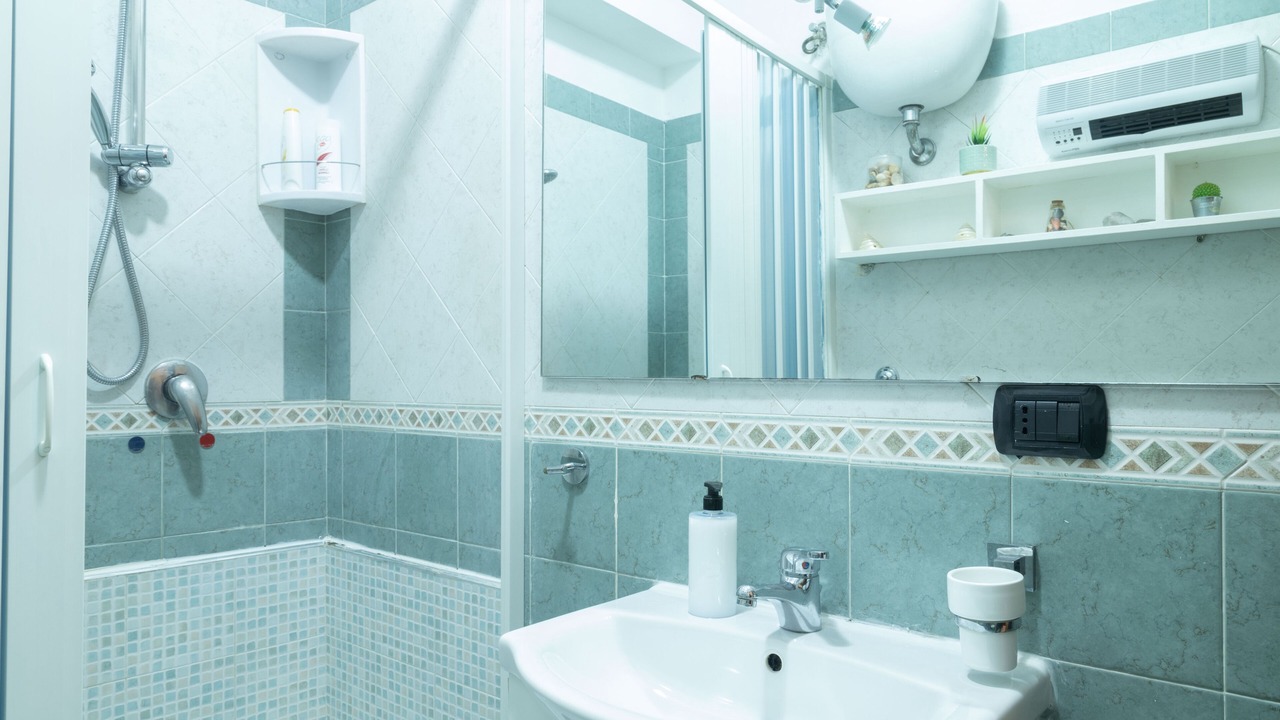 Photo of Bathroom in Quartieri Spagnoli
