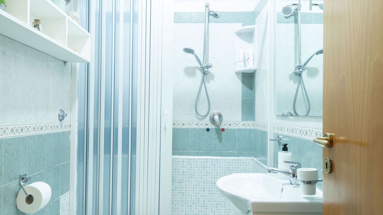 Photo of Bathroom in Quartieri Spagnoli