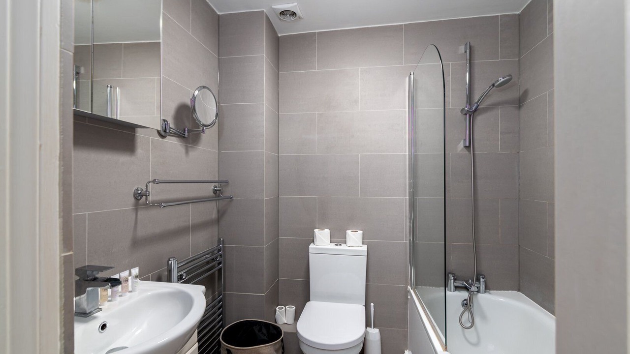 Photo of Bathroom in Bayswater