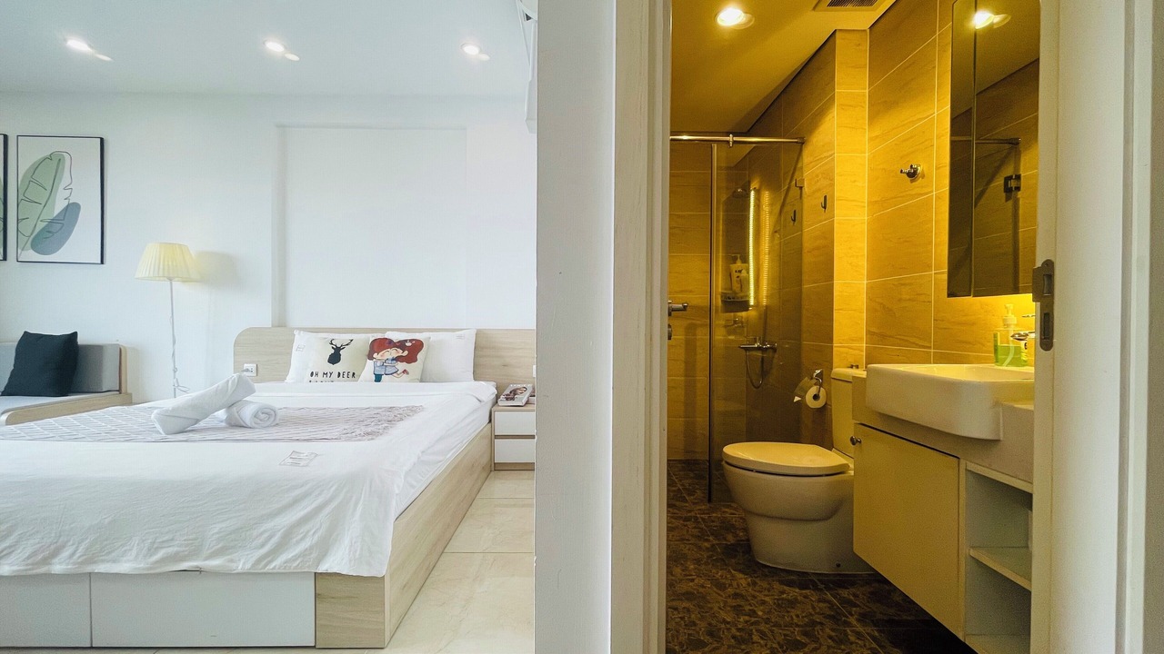 Photo of Bathroom in Trung Hoa Nhan Chinh