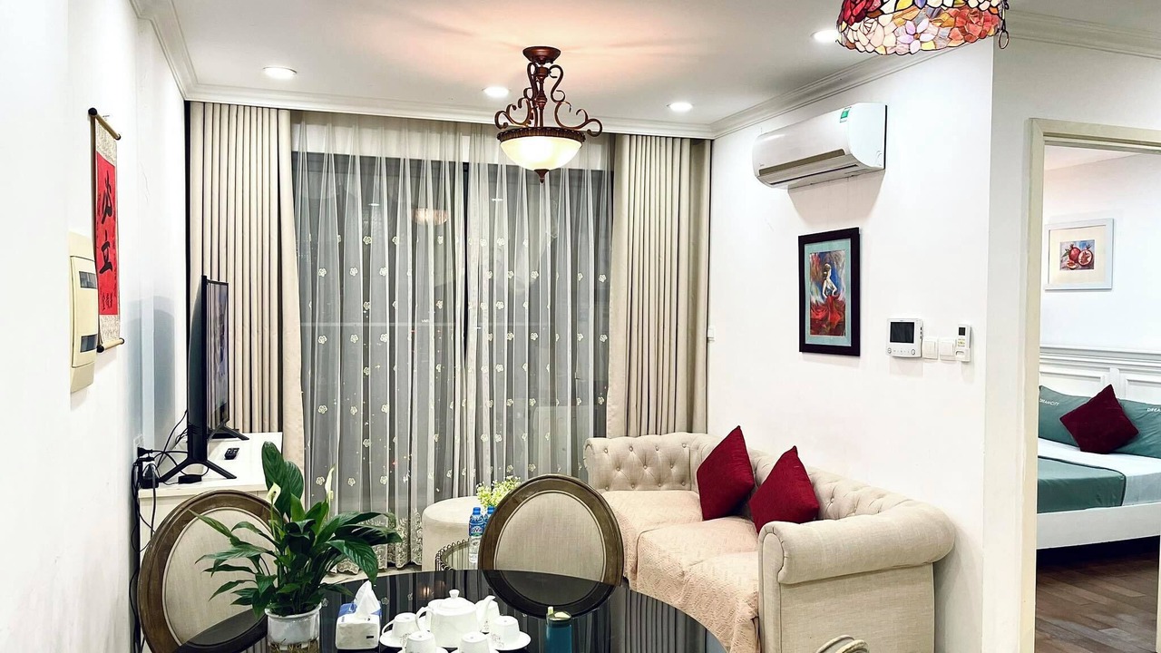 Photo of Bedroom in Trung Hoa Nhan Chinh