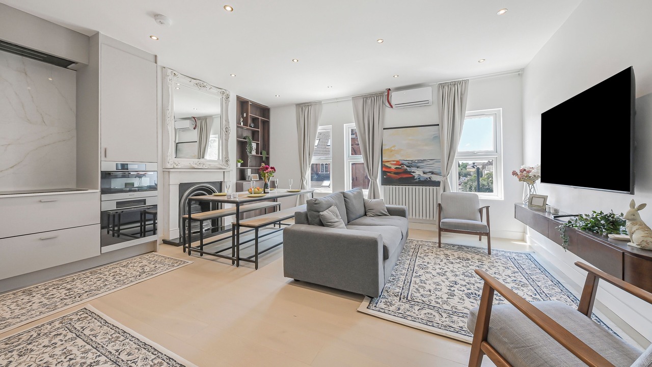Photo of Livingroom in Harrow Road