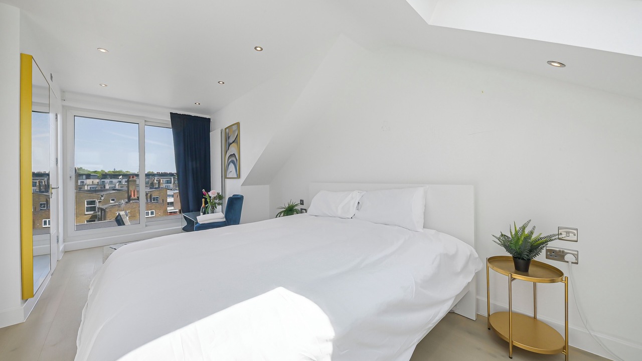 Photo of Bedroom in Harrow Road