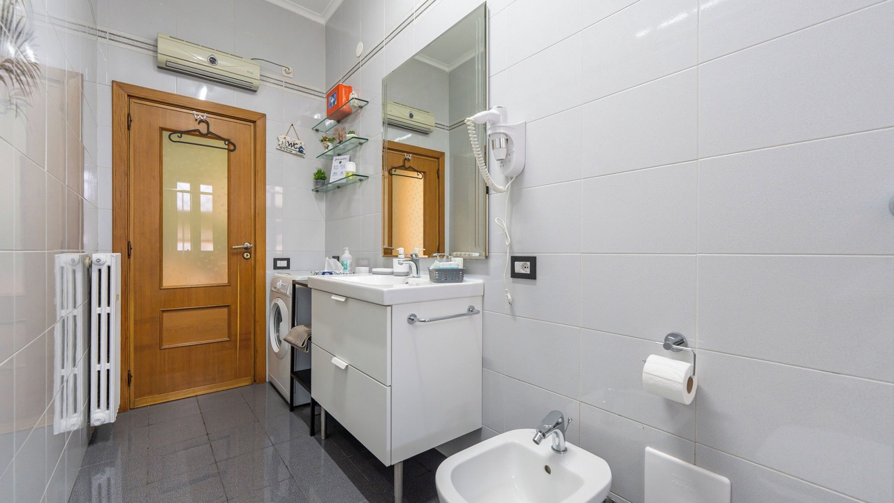 Photo of Bathroom in Bagnoli