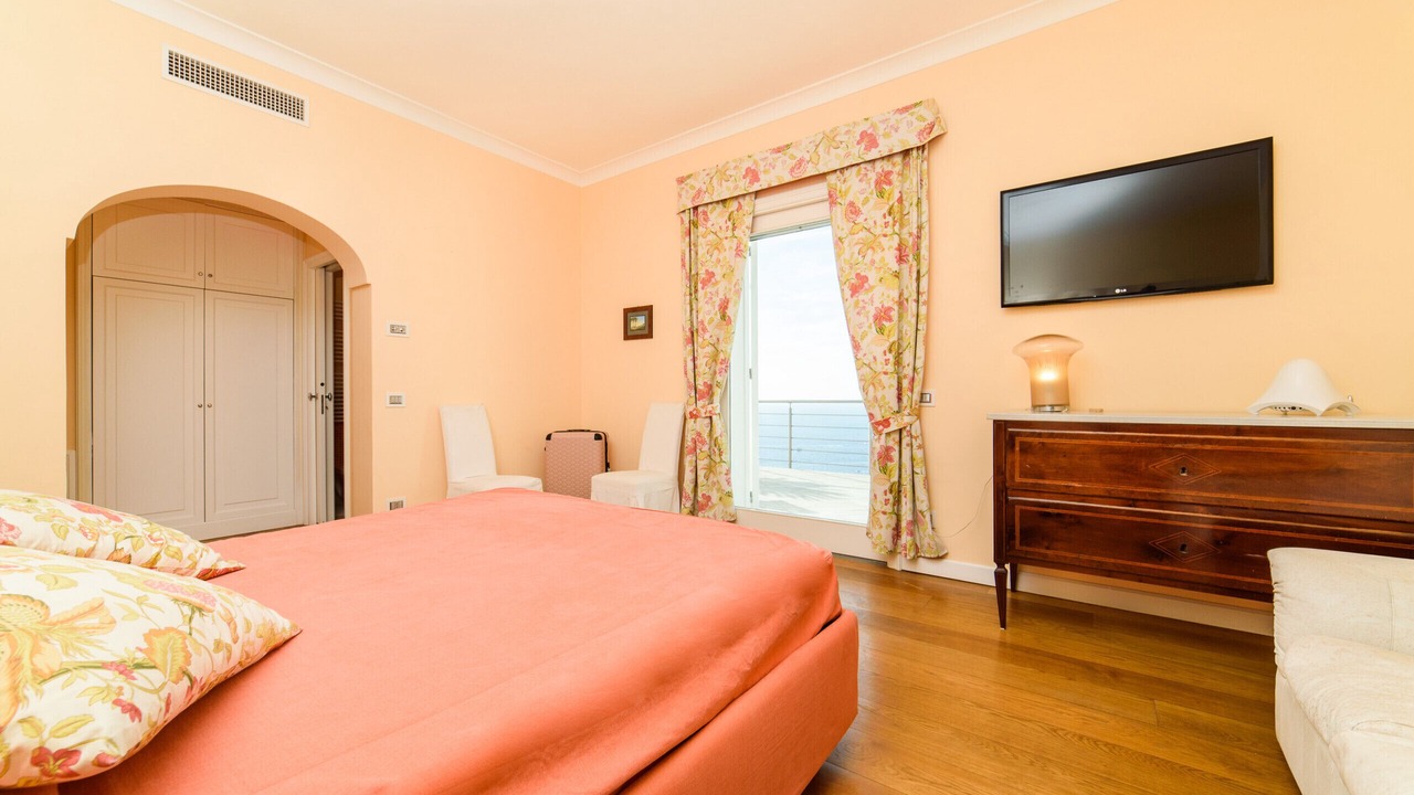 Photo of Bedroom in Schiazzano