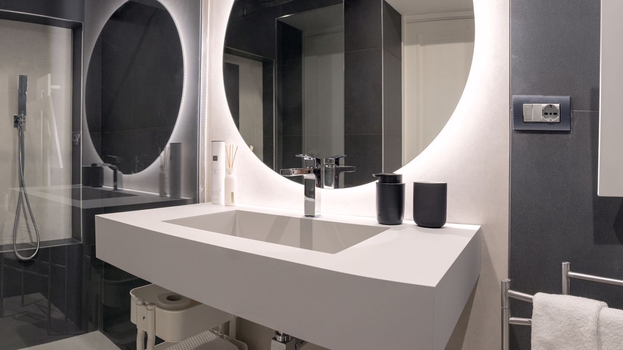 Photo of Bathroom in Rione XVI Ludovisi
