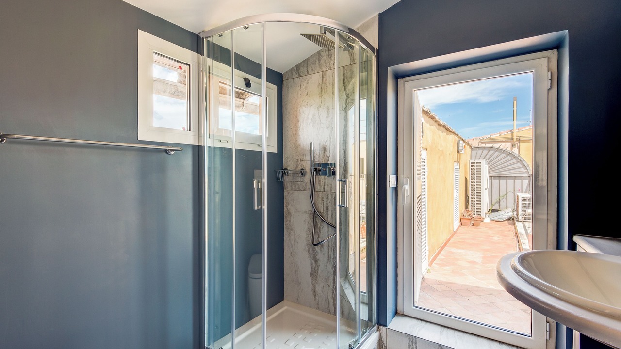 Photo of Bathroom in Rione XVI Ludovisi