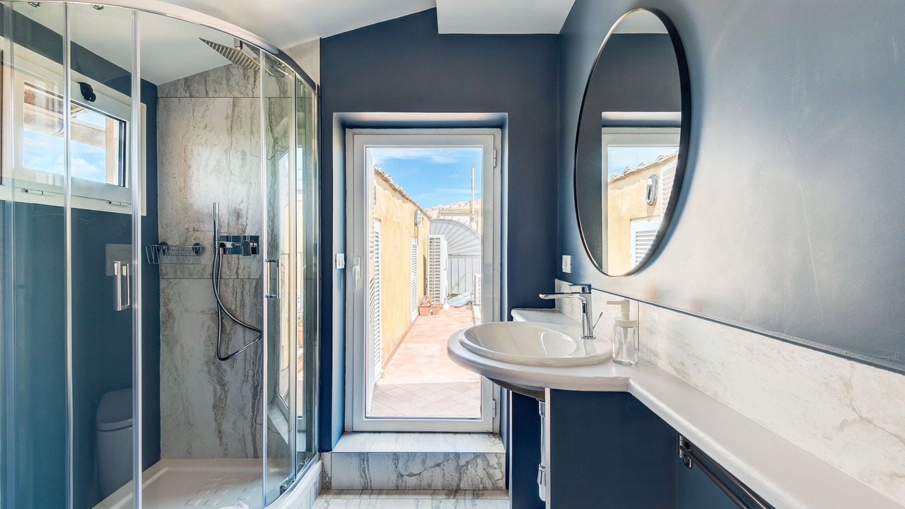 Photo of Bathroom in Rione XVI Ludovisi