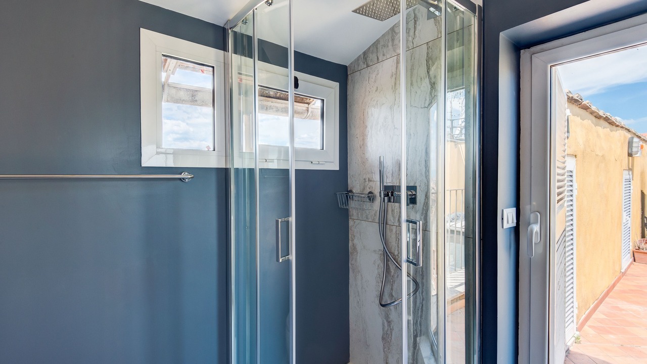 Photo of Bathroom in Rione XVI Ludovisi
