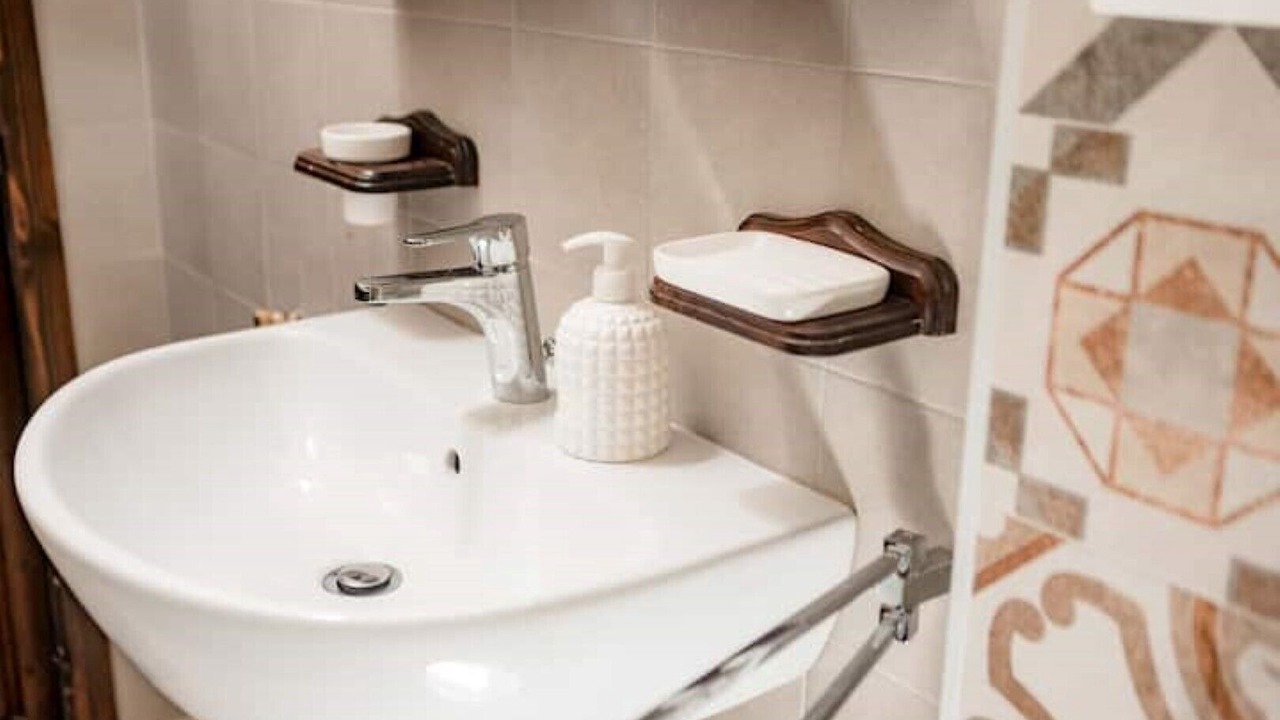 Photo of Bathroom in Atri