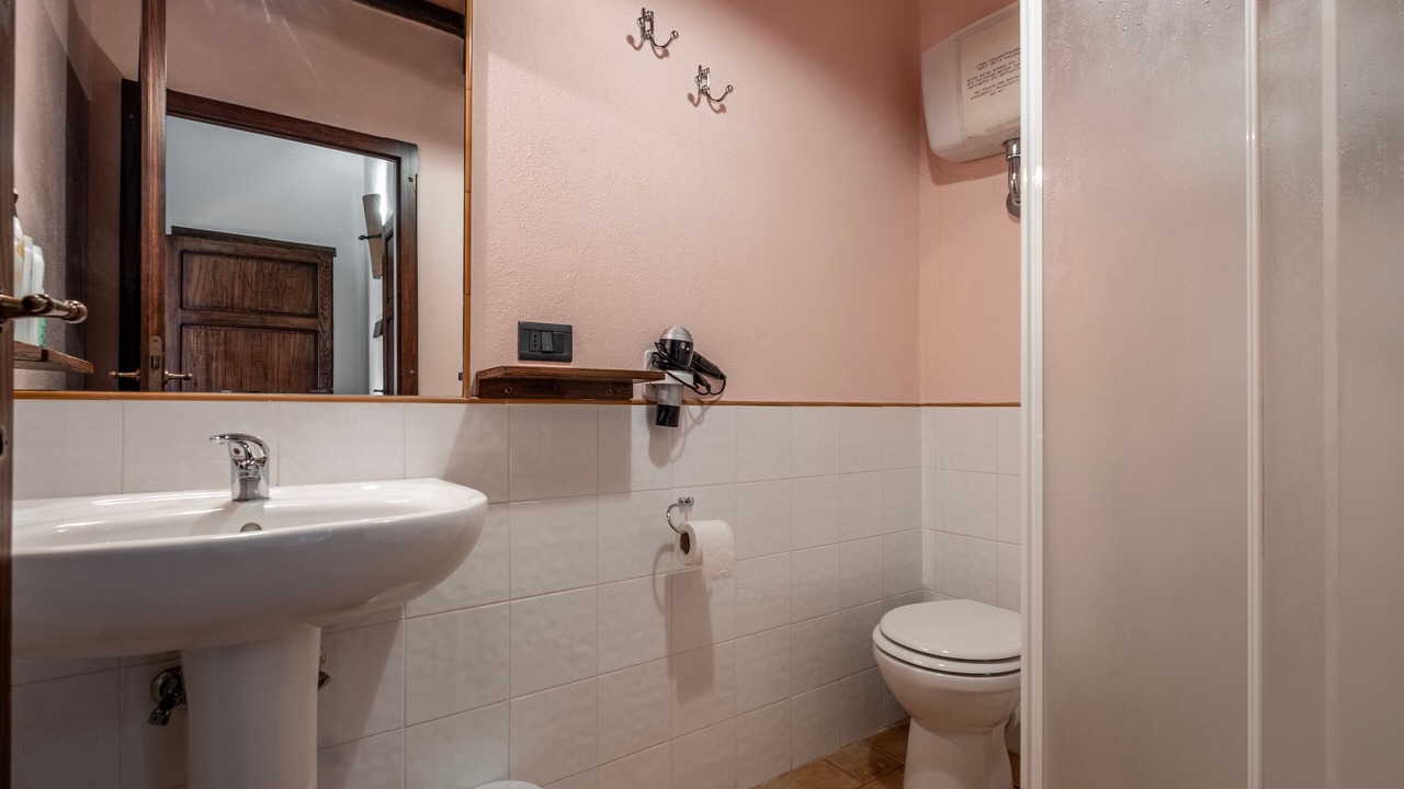 Photo of Bathroom in Arcidosso