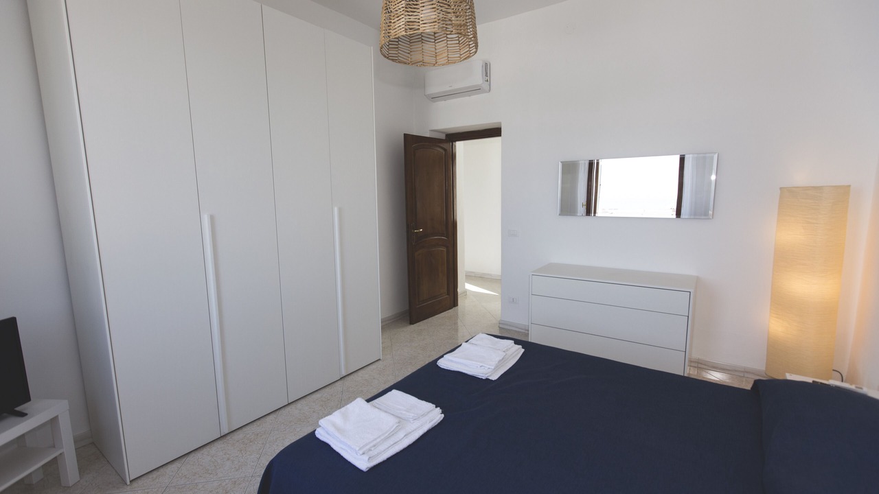 Photo of Bedroom in Forio