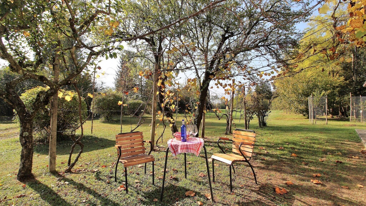 Photo of Outdoor in Mel