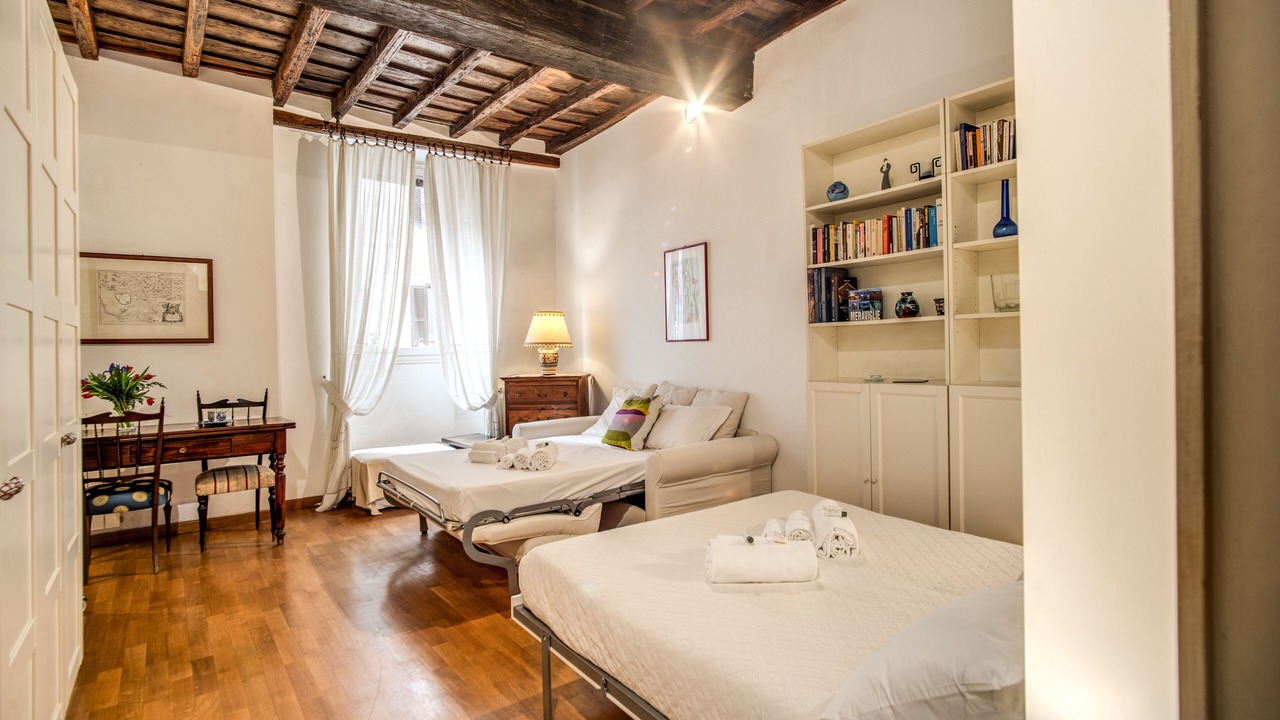 Photo of Bedroom in Rione VI Parione