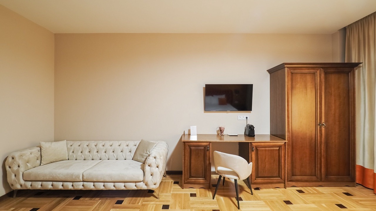 Photo of Livingroom in Center