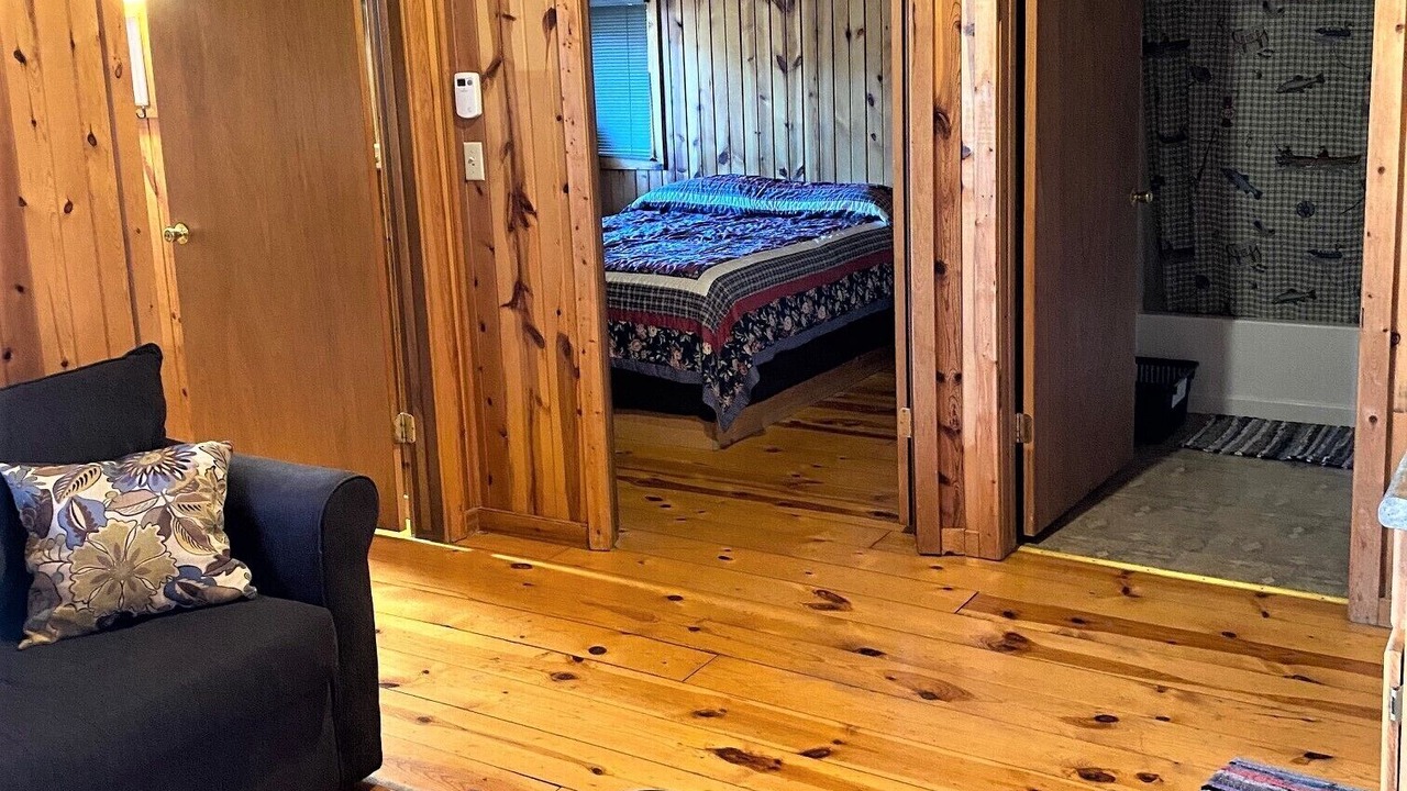 Photo of Livingroom in Hill City
