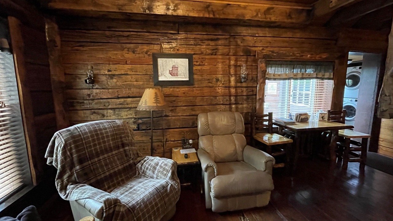Photo of Bedroom in Central City