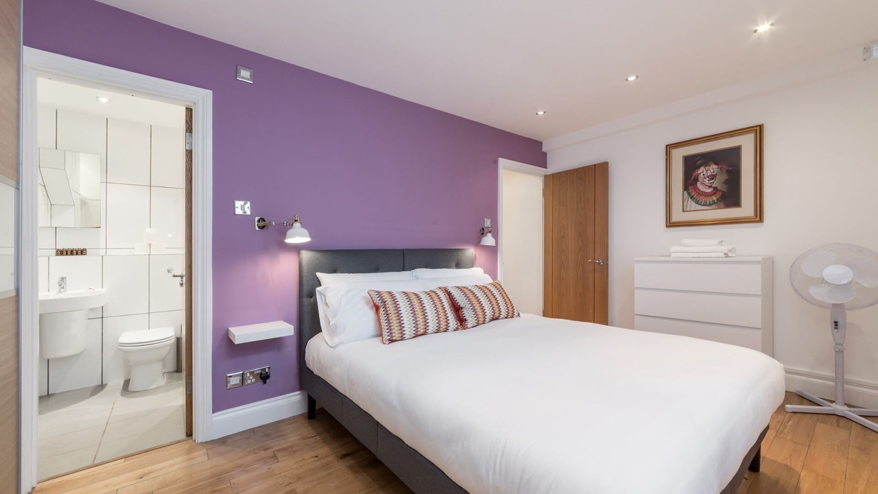 Photo of Bedroom in Fitzrovia