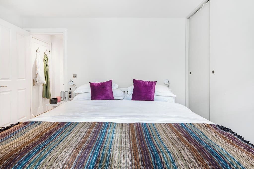 Photo of Bedroom in Bayswater