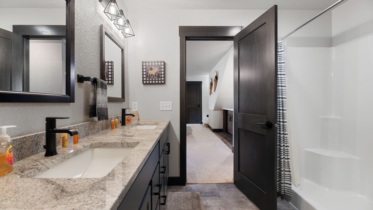 Photo of Bathroom in Lead