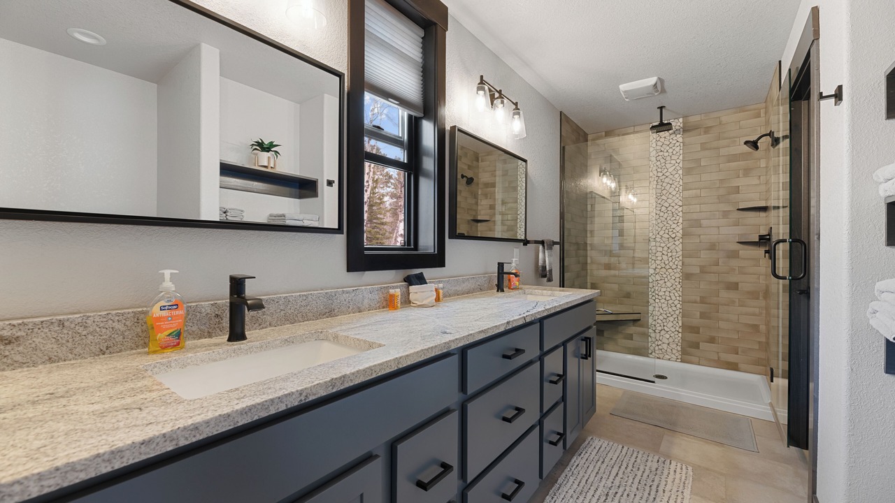 Photo of Bathroom in Lead