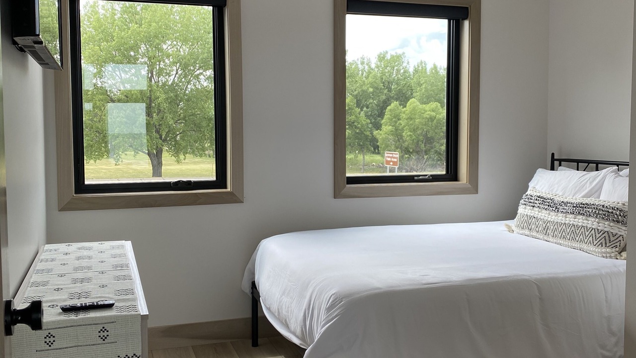 Photo of Bedroom in Hamlin County