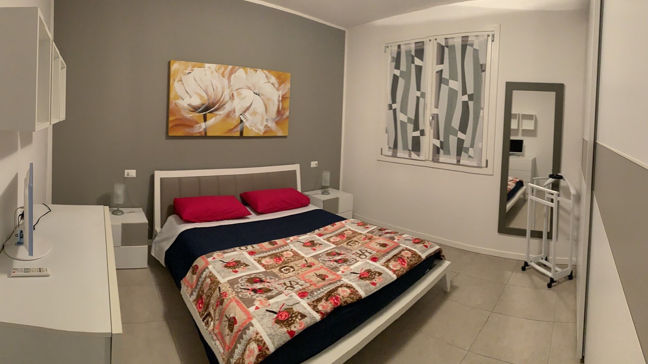 Photo of Bedroom in Peschiera del Garda